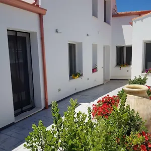  Bed and breakfast B. Sinis